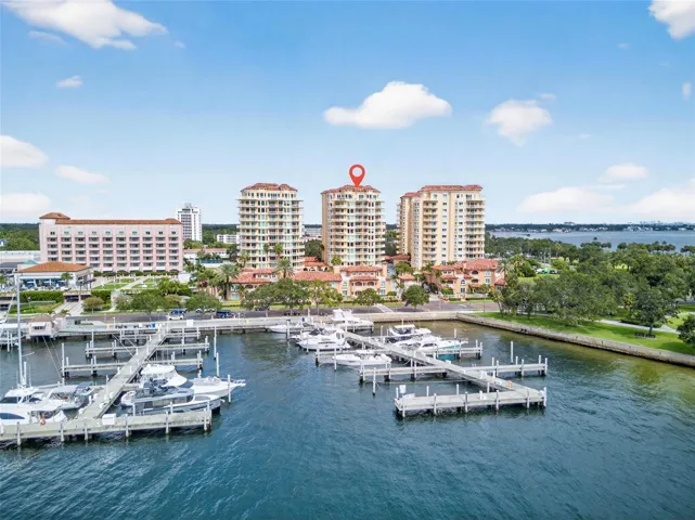 555 5th Ave NE - Vinoy Place