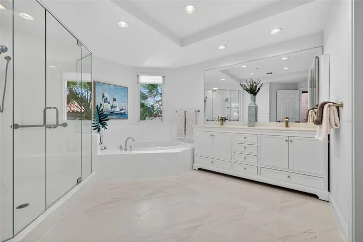 Primary Ensuite Bath