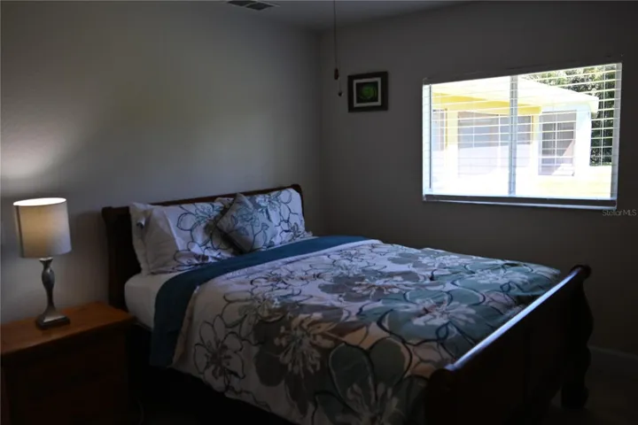 2nd Bedroom with Queen Bed