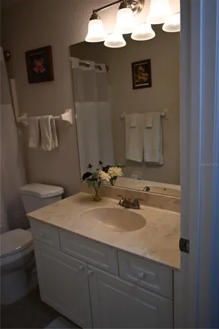 2nd Bathroom
