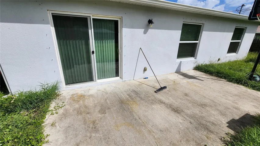 Fenced-in exterior backyard