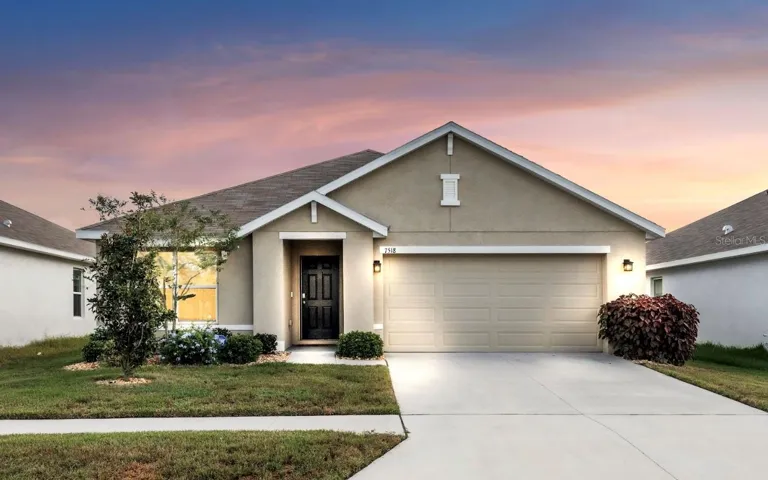 7518 Rosewood Garden Loop - Welcome Home!