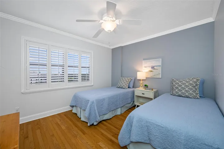 2nd Bedroom, light and bright