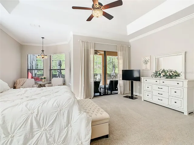 Primary Suite. Access to Lanai.