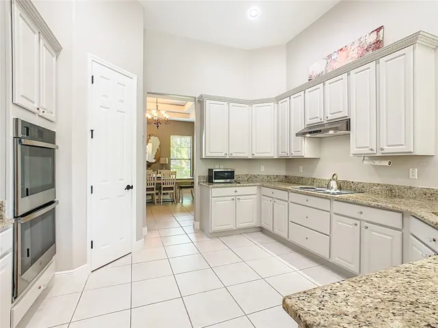 Walk In Pantry