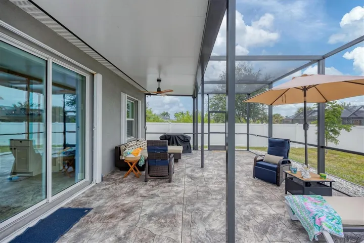 Enjoy plenty of seating for family & guests