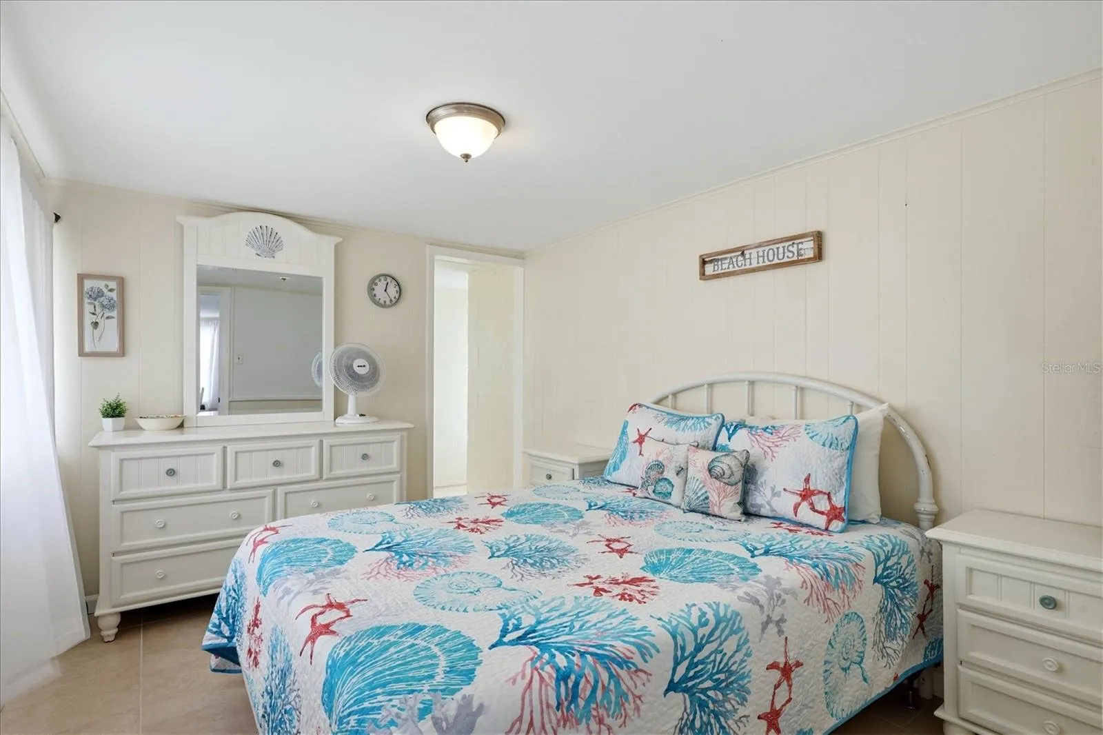 236 - bedroom