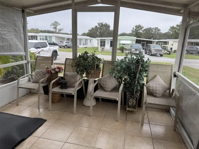 Front Lanai