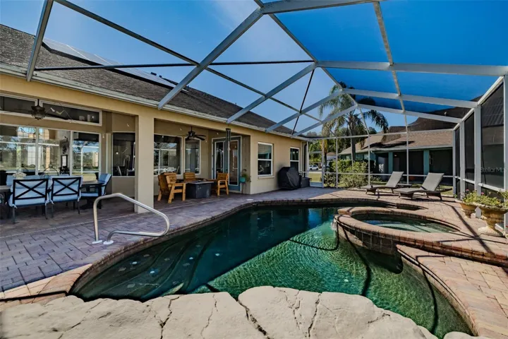Pool & Spa