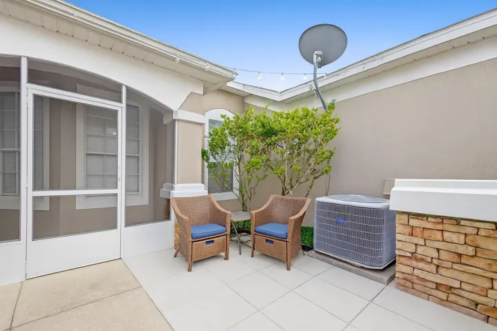 FRONT PRIVATE COURTYARD ENTRANCE.