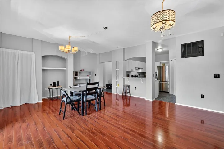 Living/Dining area