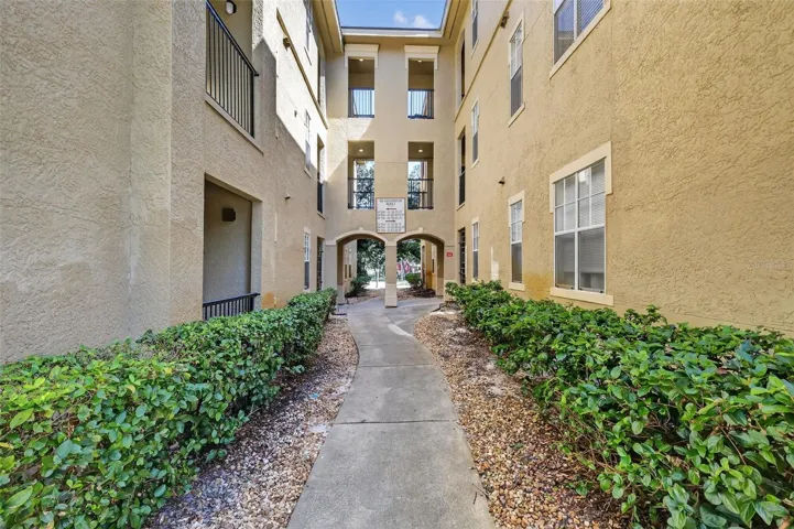 Entry to Bulding