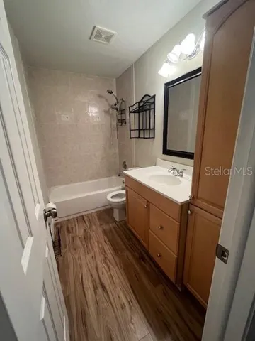 Guest Bathroom for Bedroom 2 and 3