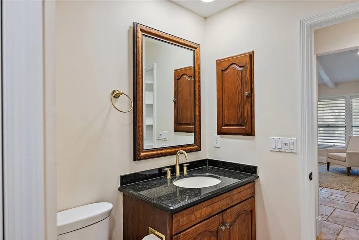1st Floor Guest Bathroom