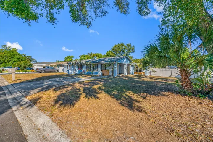 1324 MILTON ST CLEARWATER, FL 33756 - Front Lawn