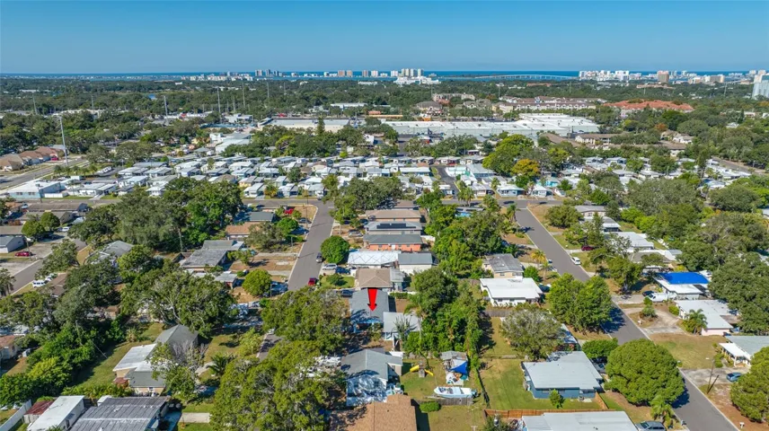 1324 MILTON ST, CLEARWATER FL 33756 - Looking West