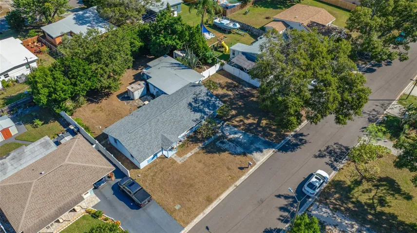 1324 MILTON ST CLEARWATER, FL 33756 - Top View
