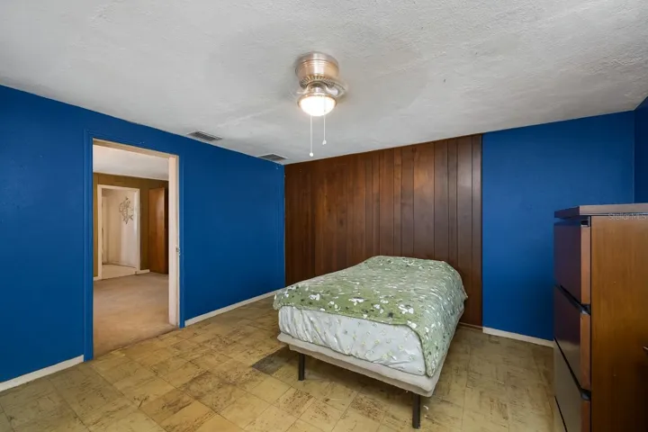 Unit 1 Primary bedroom