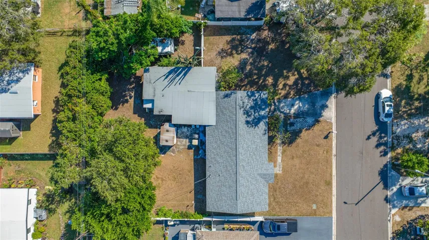 1324 MILTON ST CLEARWATER, FL 33756 - Top View