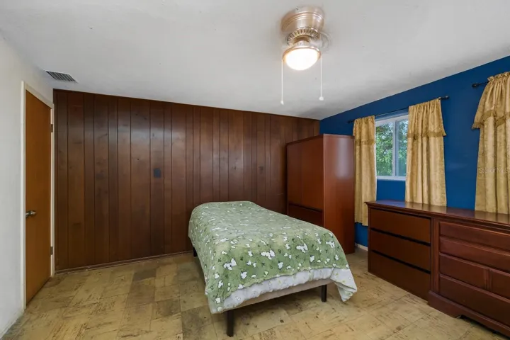 Unit 1 Primary bedroom