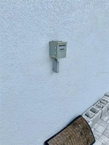 RV PLug