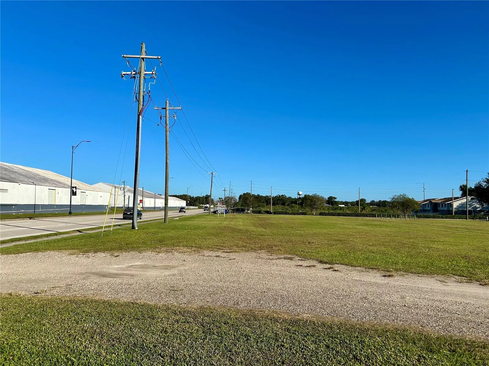 View at corner of property looking north and US Highway 17 northbound