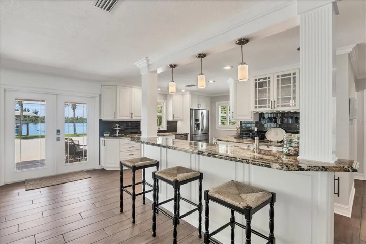 Kitchen with Island!