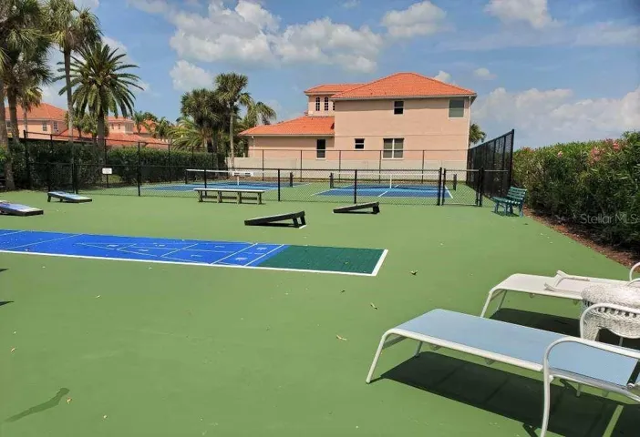 Pickle ball court