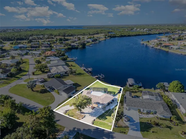 Beautiful water view of Spring Lake