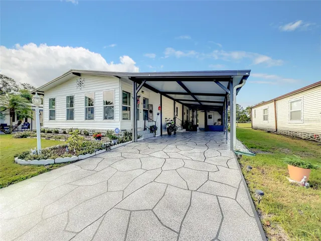 Welcome to 6518 Raintree Ln.!