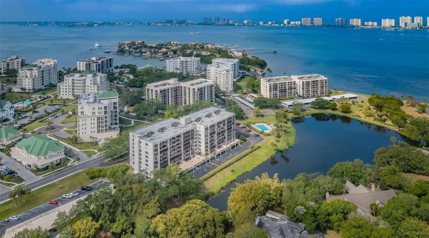 Northwest views galore! 220 Belleview, Bayshore II, Belleair Florida