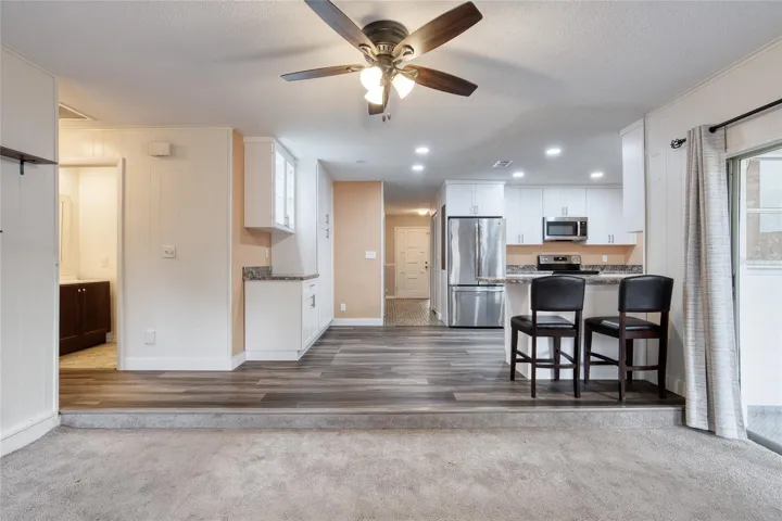 Family to Kitchen
