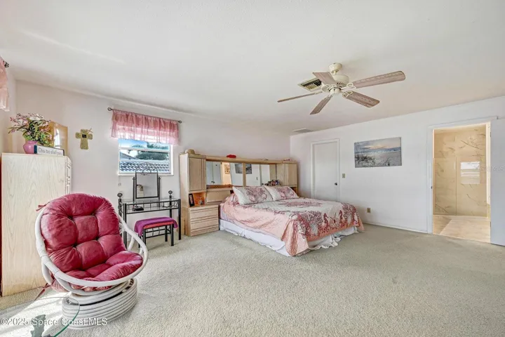 1440 Sykes Creek Dr