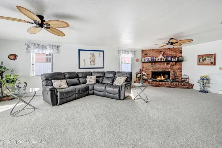 1440 Sykes Creek Dr