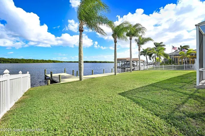 1440 Sykes Creek Dr
