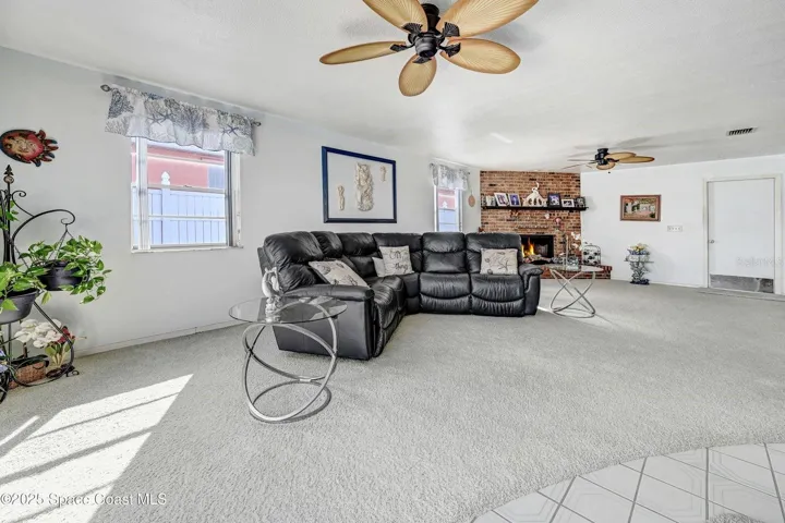 1440 Sykes Creek Dr