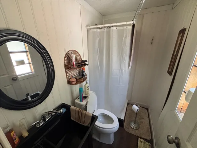 Studio Bathroom