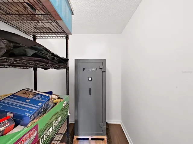 Bedroom 3 walk-in #2 being used for storage!