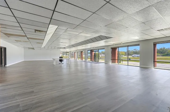 Front Showroom/Workspace