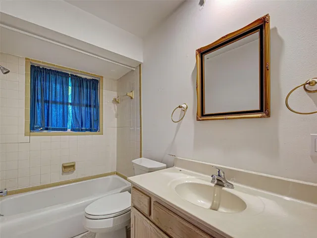 GUEST BATH