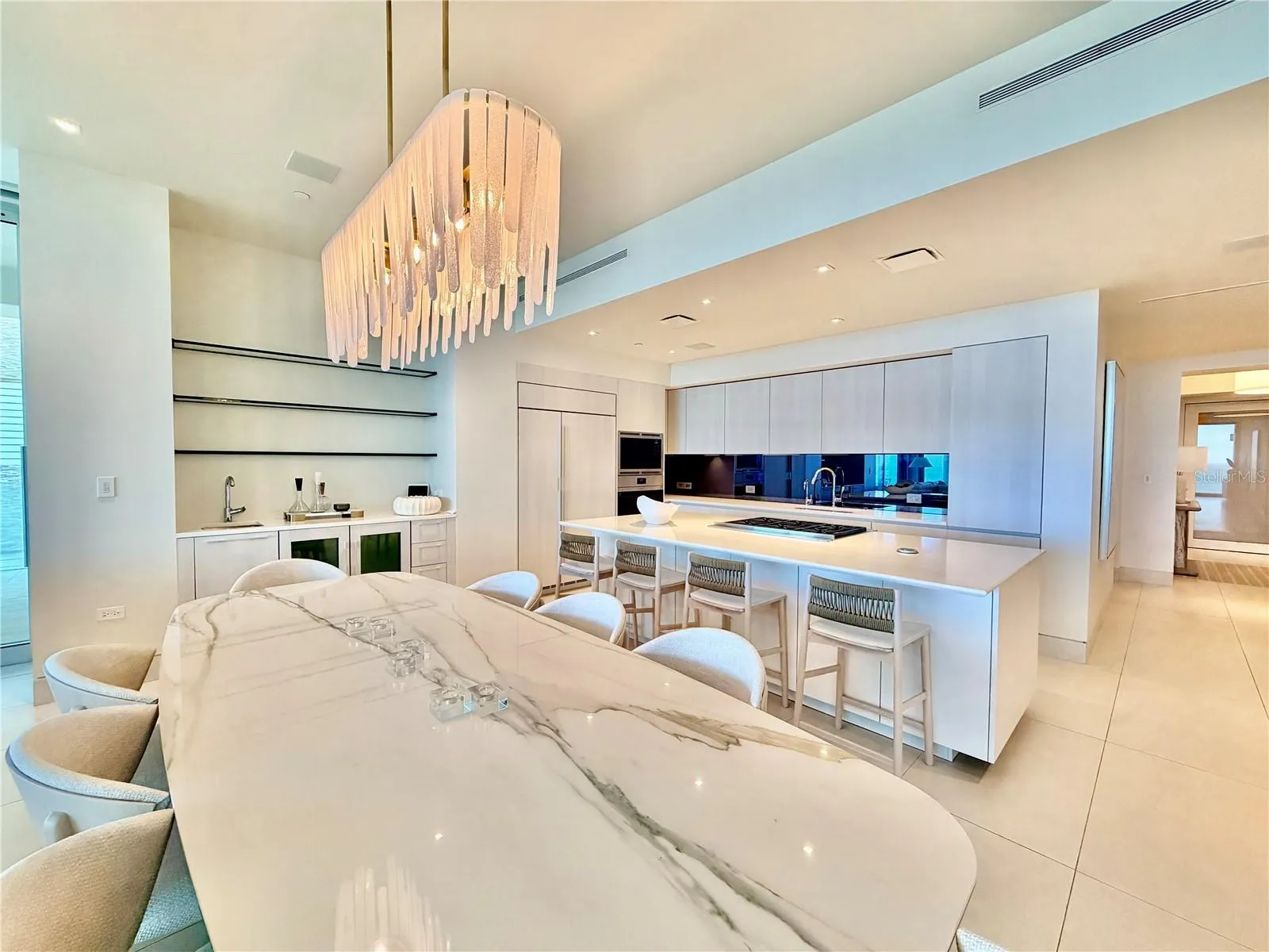 Dining Room & Kitchen