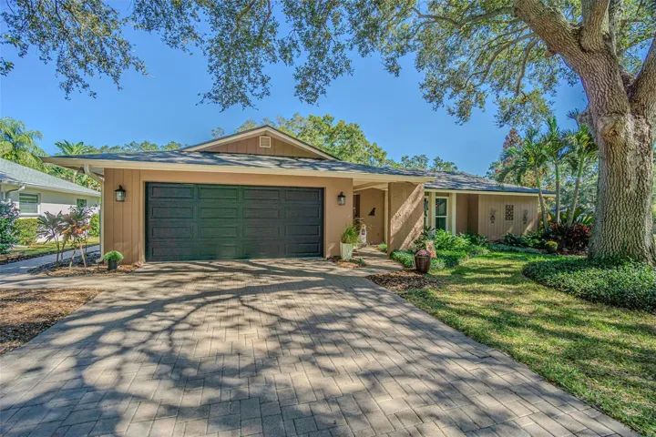 936 Highview Drive