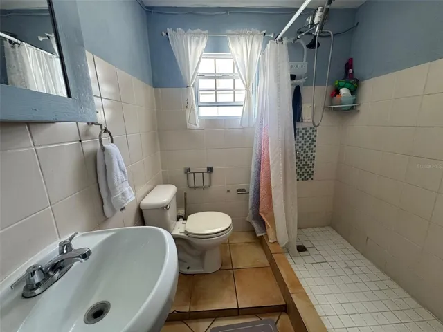Upstairs Apartment Bathroom