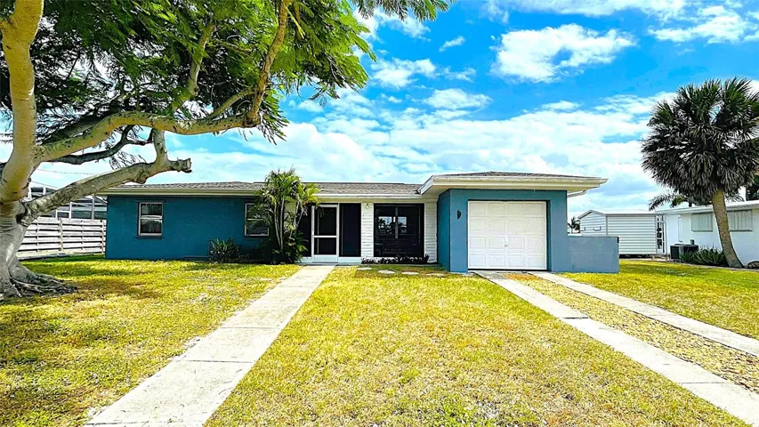 4371 Conway Blvd -Front View