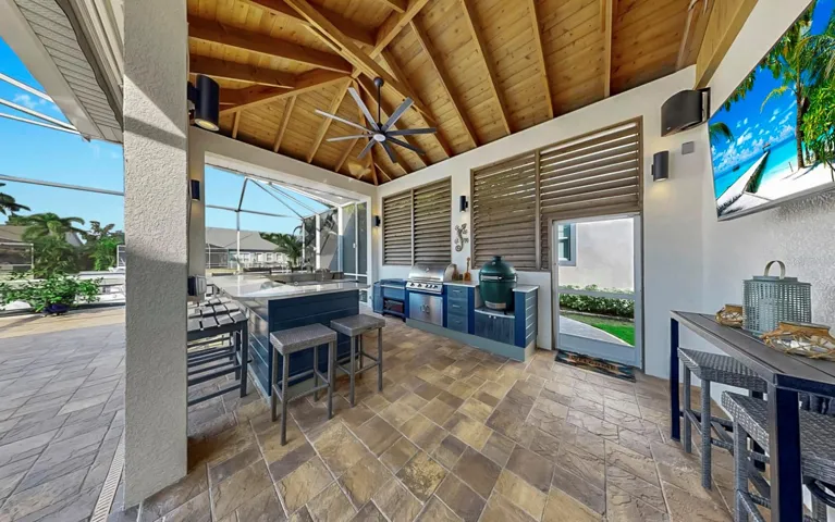 Outdoor KItchen/Bar