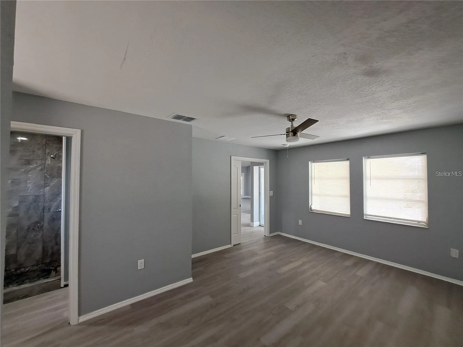 2nd Bedroom - 2 windows to pool side