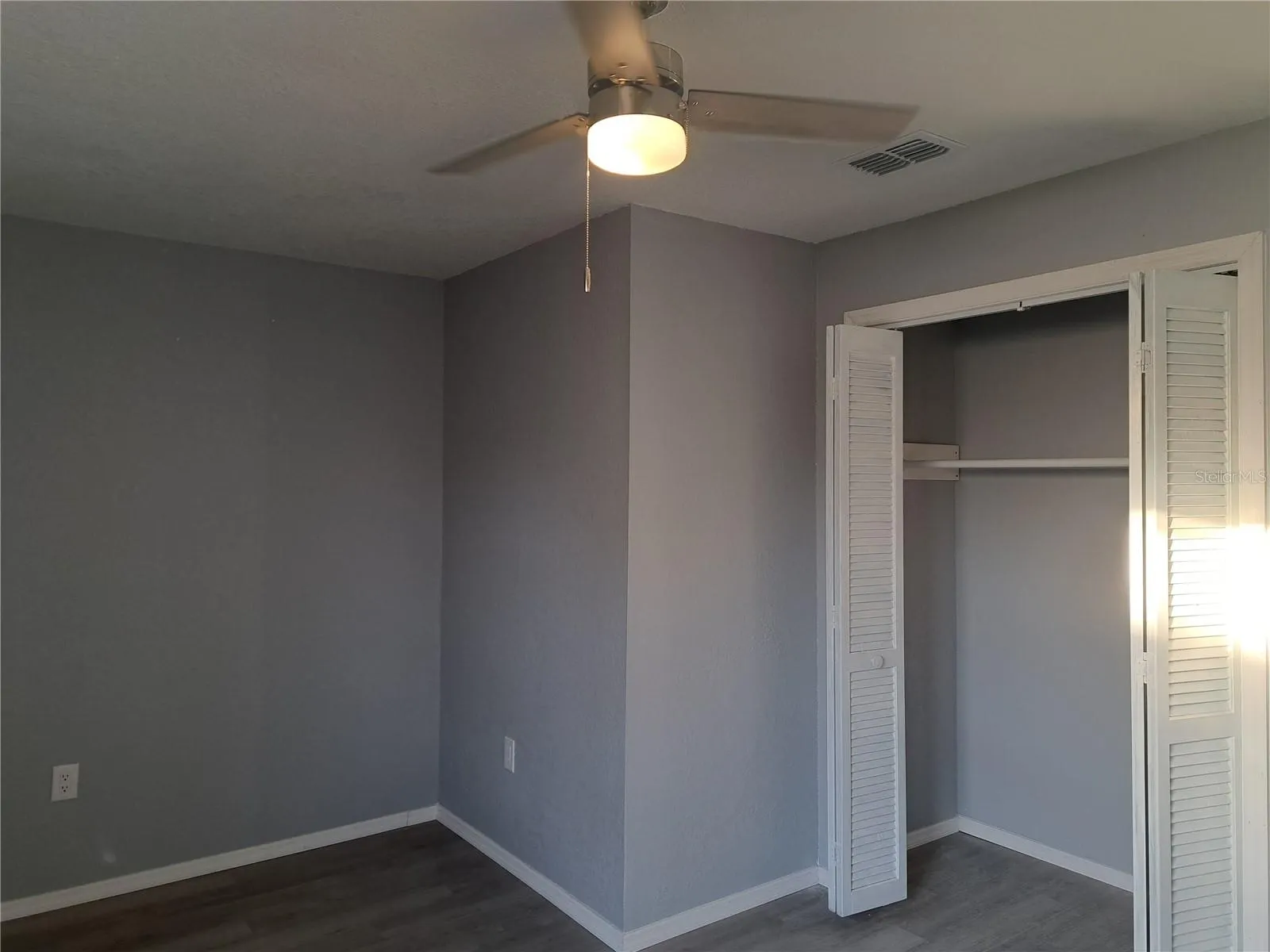 3rd bedroom closet