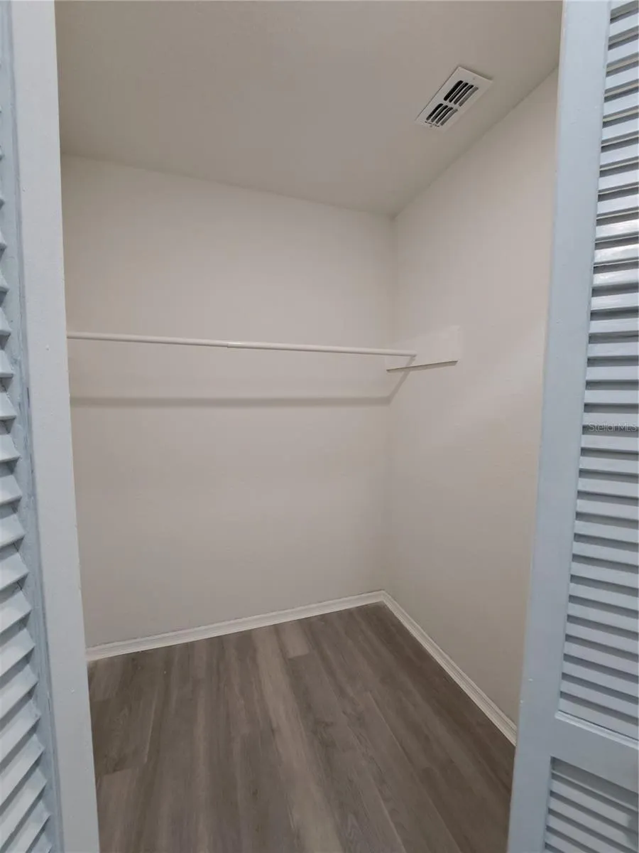Jill closet