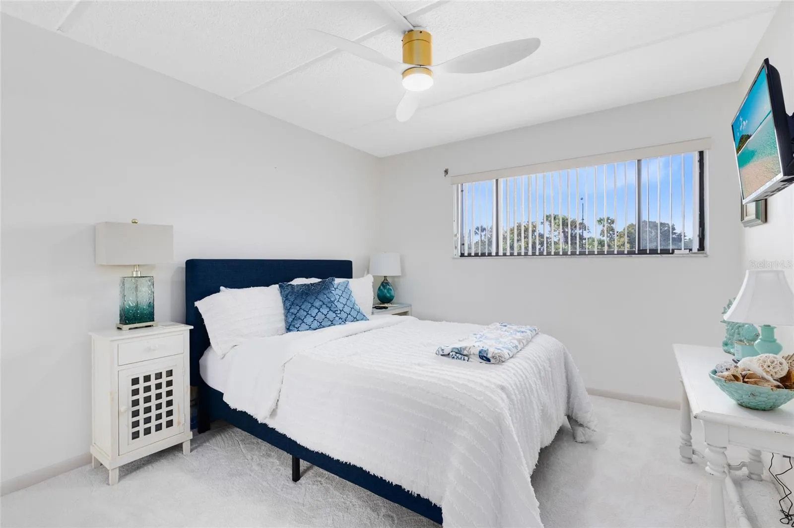 Guest bedroom