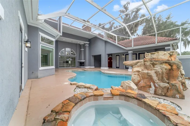 Swimming Pool with Screen Enclosure